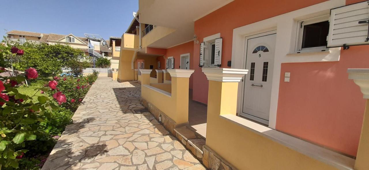 John Apartments Roda  Luaran gambar